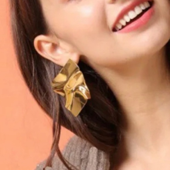 Gold Irregular Square Metal Stud
Earrings - Picture 3 of 6